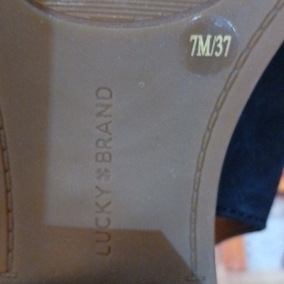 D4💐 Lucky Brand 7 peep toe ankle bootie - Picture 4 of 8